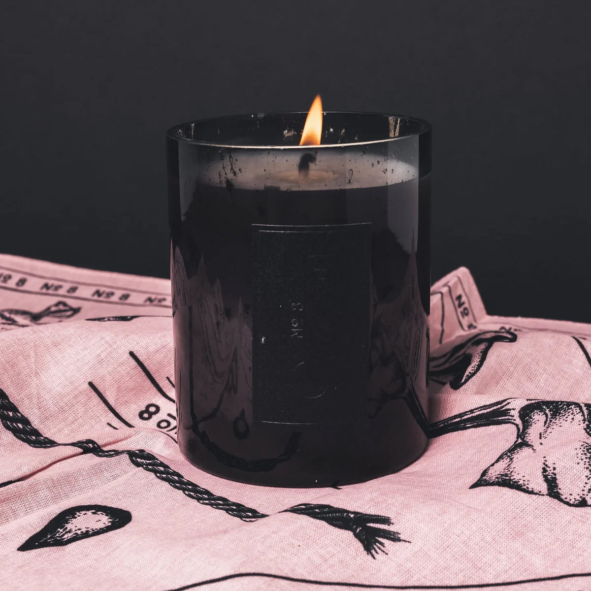 No.8 Candle