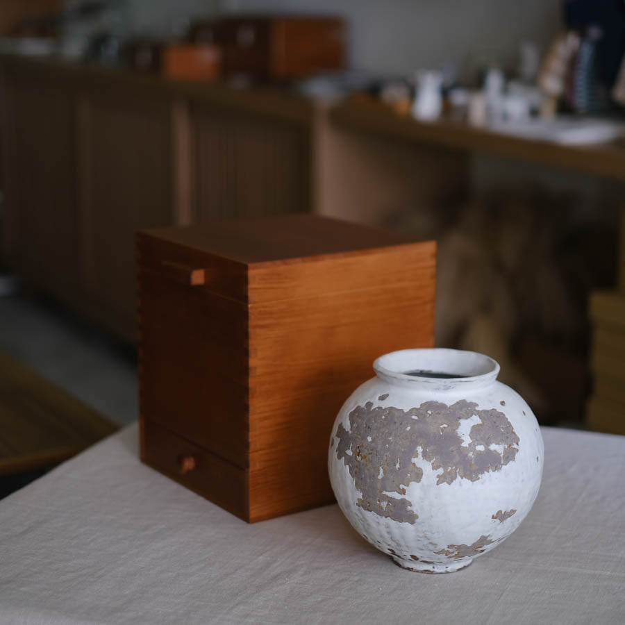 Makeup Box (The Wood Is Toga Wood.) - Classiky