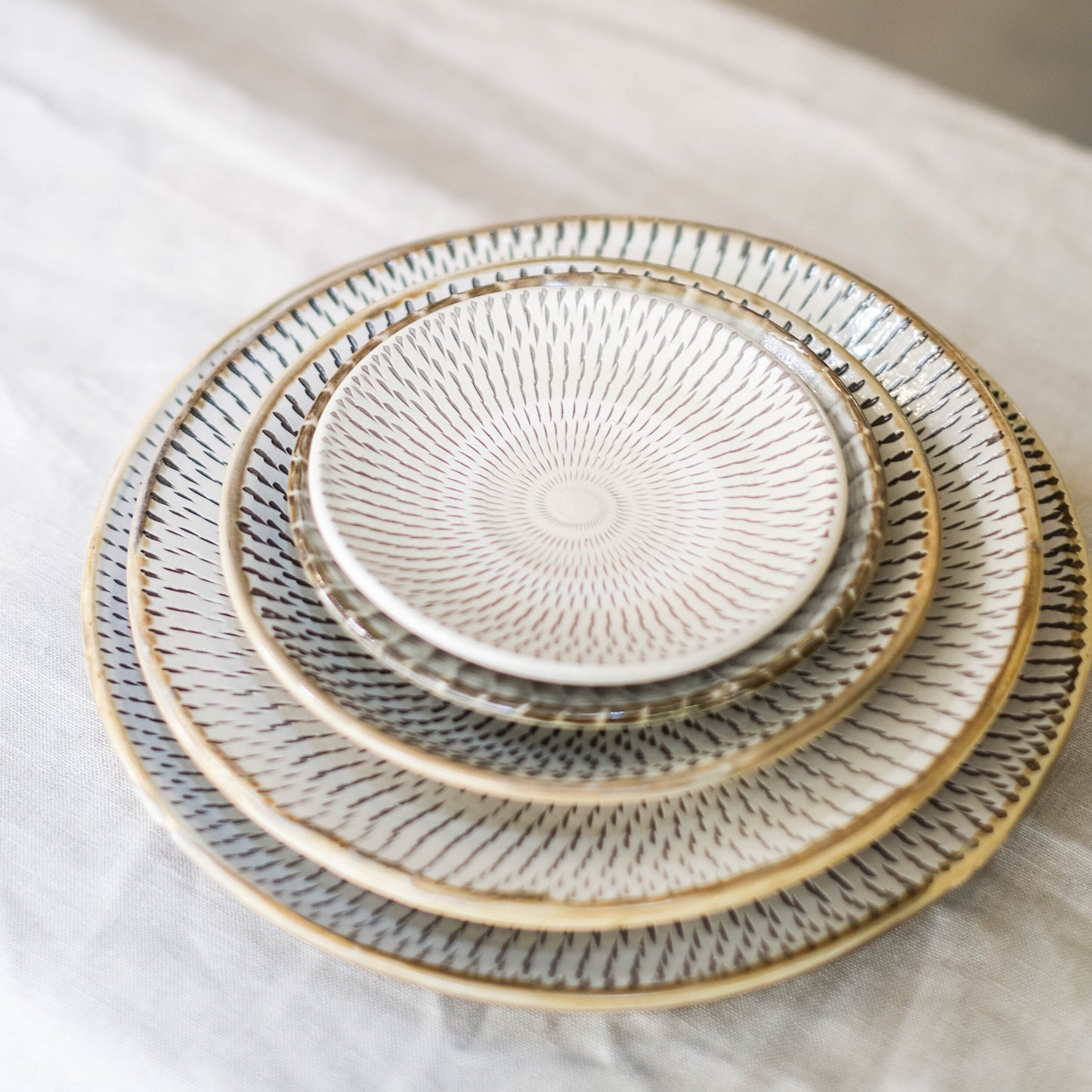 Onta Ware Plate
