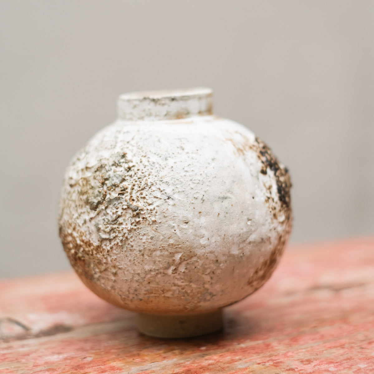852- Simon Hsu - 392 - Moonjar Circles Texture