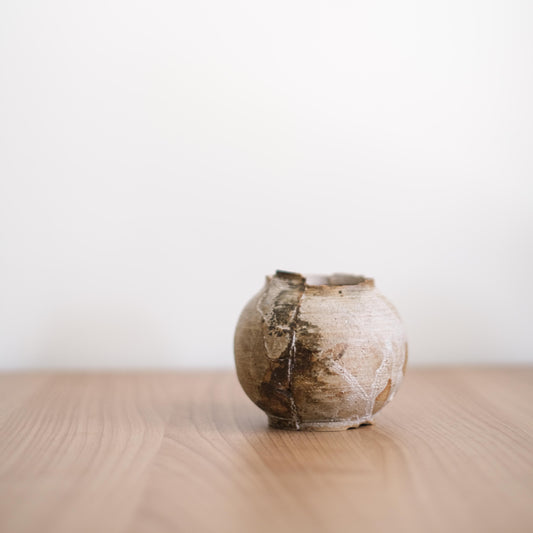 852- Simon Hsu - 400 - Moonjar Circles Texture