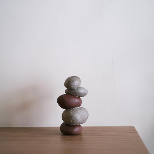 852- Simon Hsu - Red Stone - Stack Stone