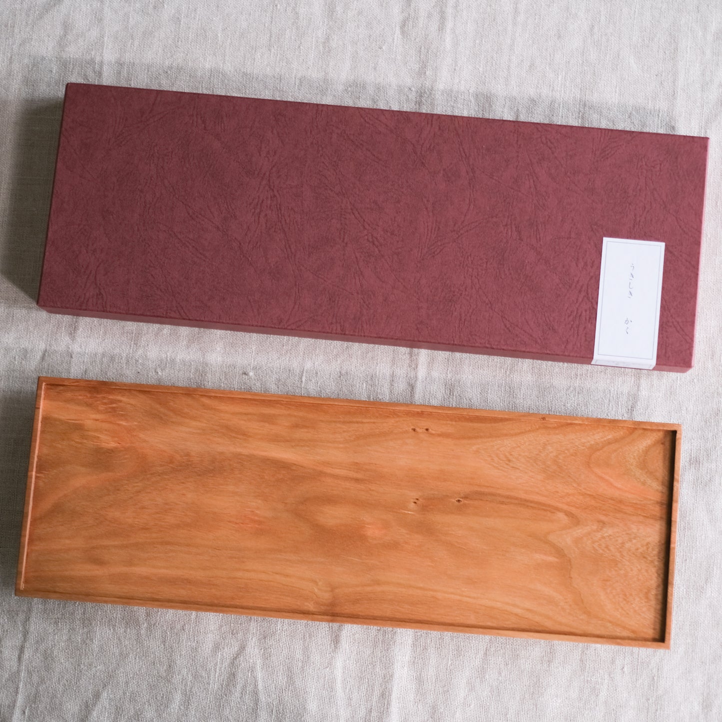 Floating Tray