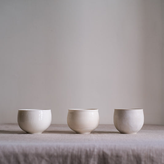 852 - Queenie - White Blue Dot Cup - 10Cm