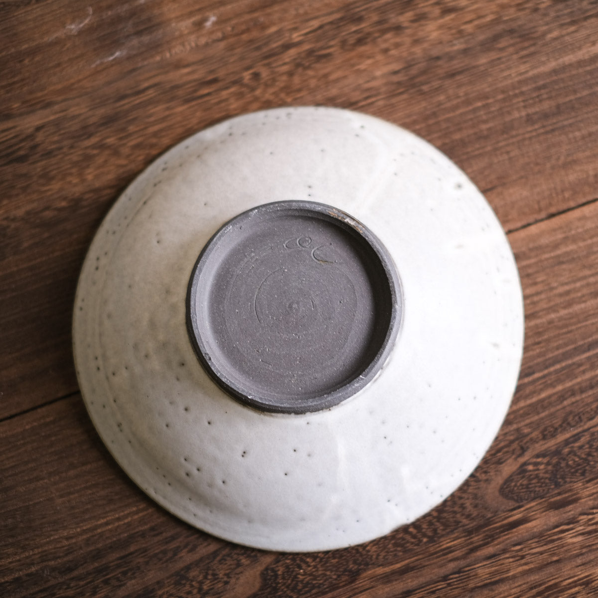 852 - Queenie - Large Two Colour Plate Splash