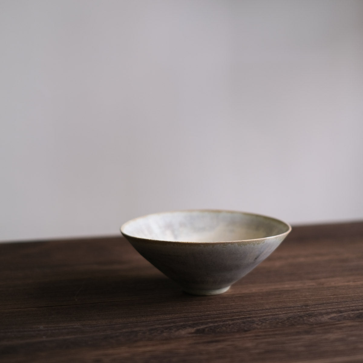 852 - Queenie - Large Light Coloured Bowl