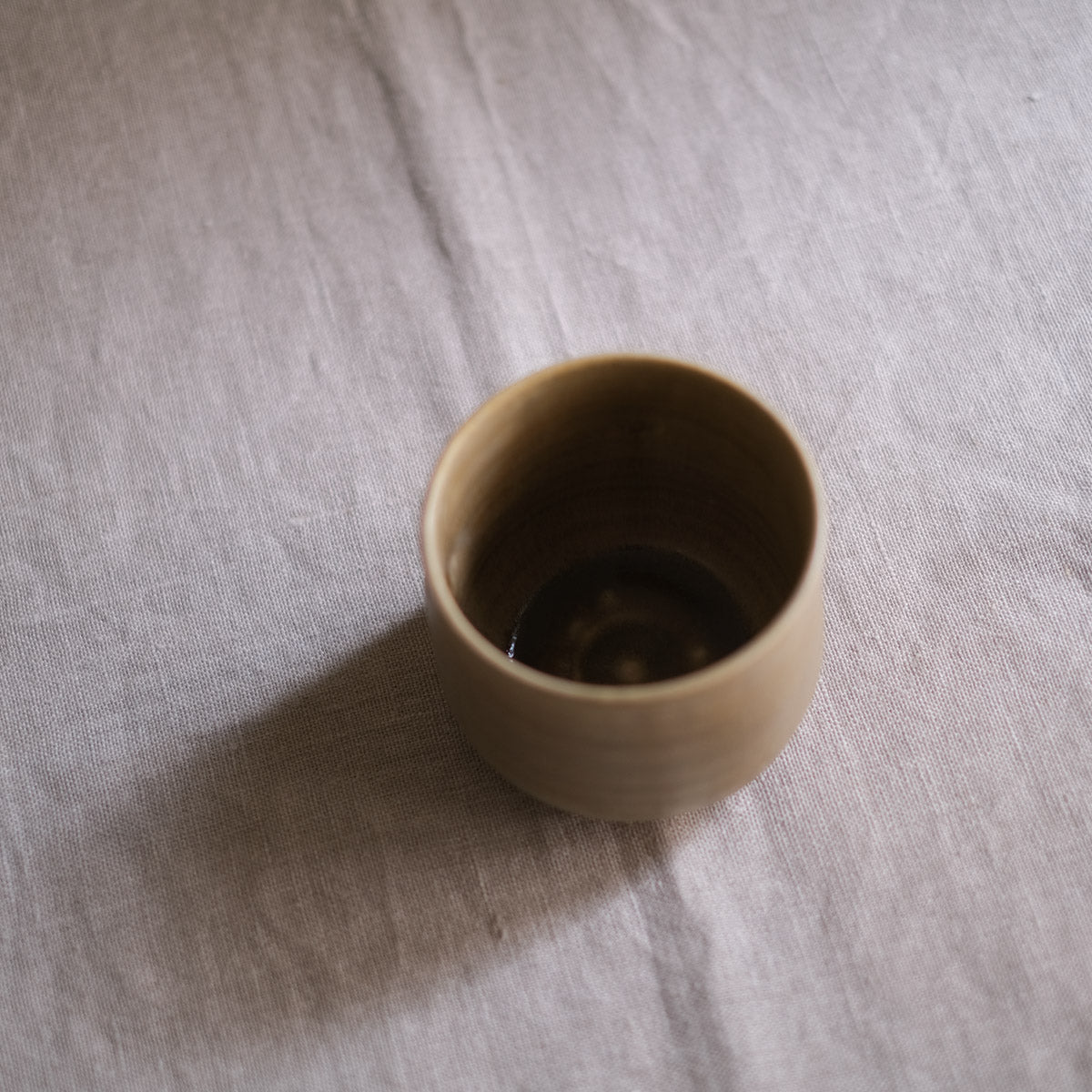 852 - Queenie - Tea Cup Yellow Smooth