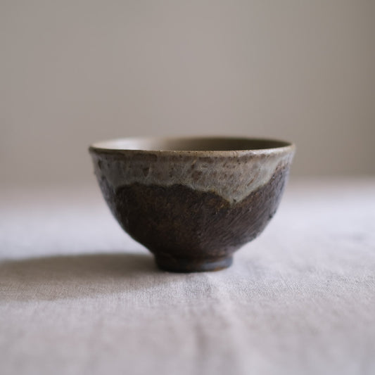 852 - Queenie - Bowl Green Inner Glazed Rough