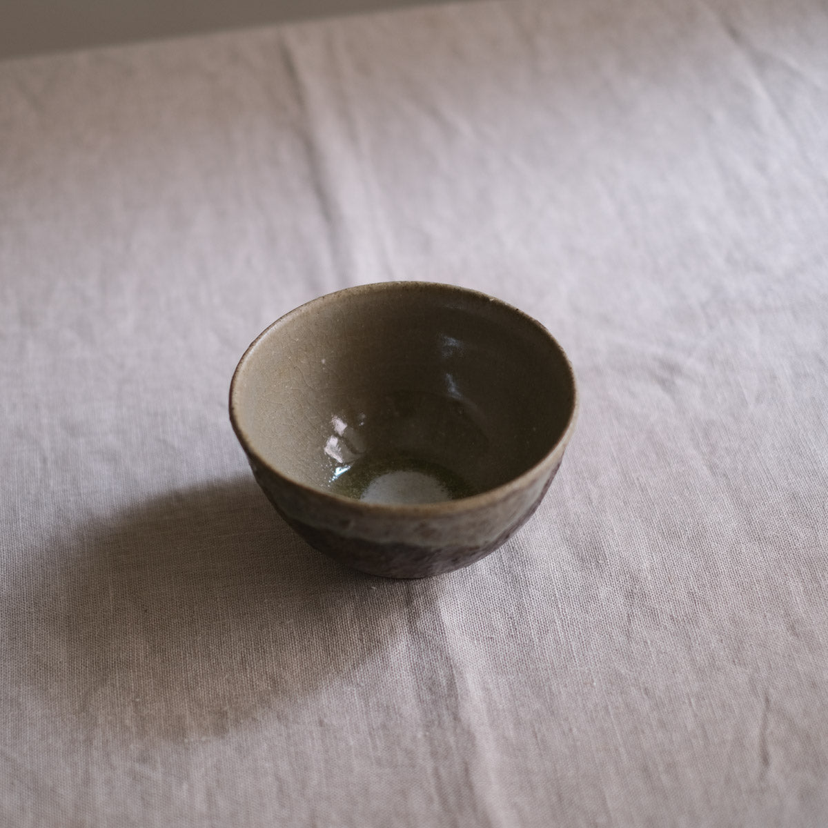 852 - Queenie - Bowl Green Inner Glazed Rough