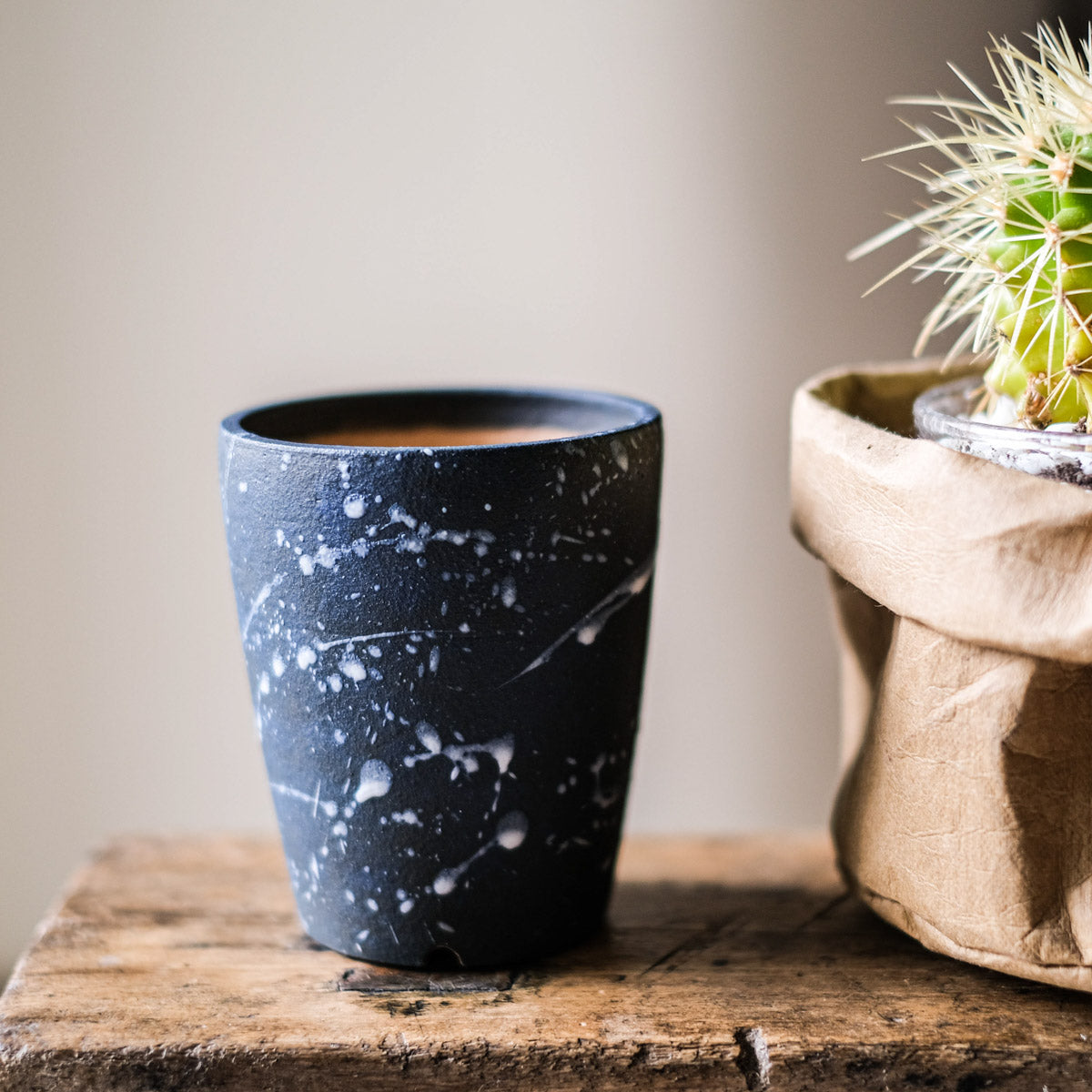 Winter Flower Pot - Regular