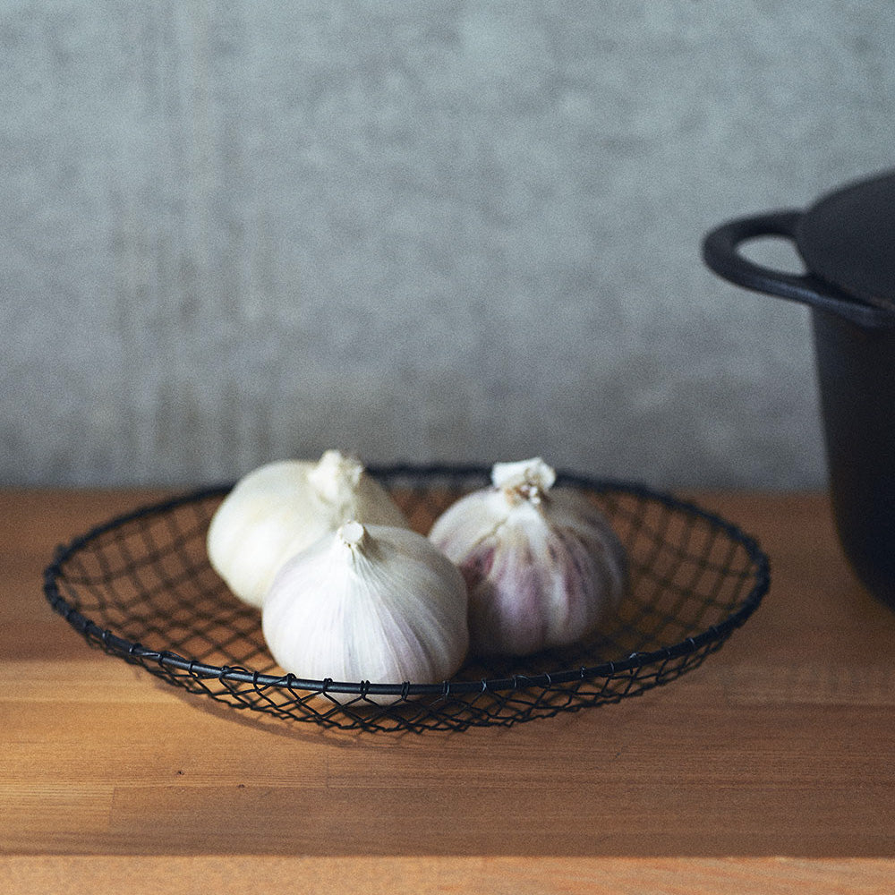 Black Mesh Dish