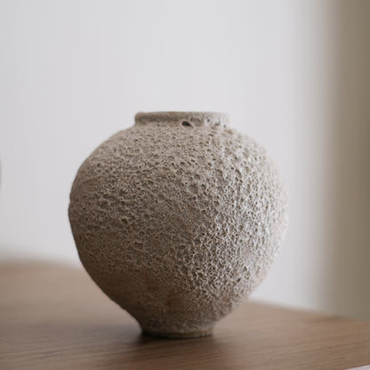 Simon Hsu - 778 - Moon Jar
