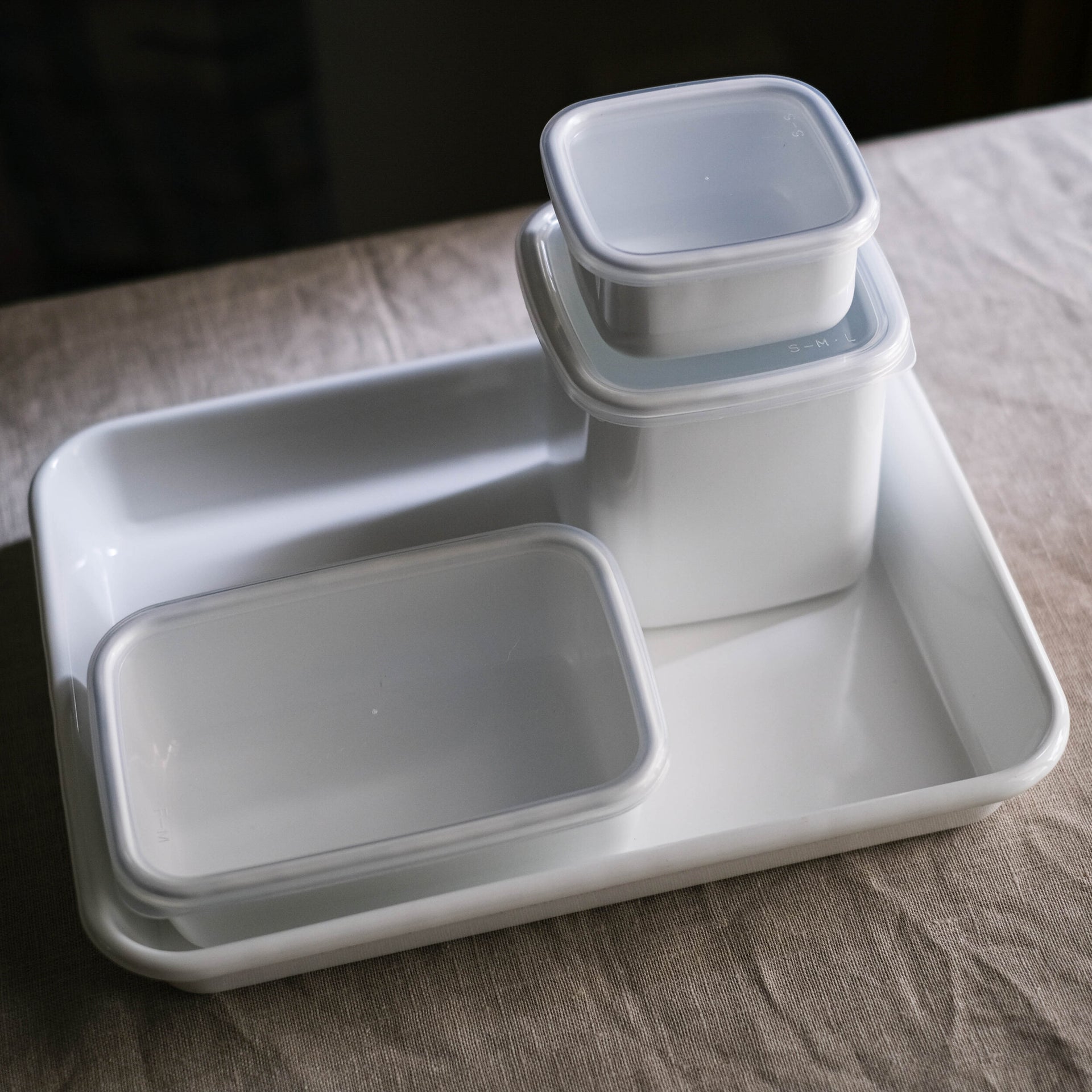 Noda Horo White Series Enamel Nestable Meal Prep Baking Tray