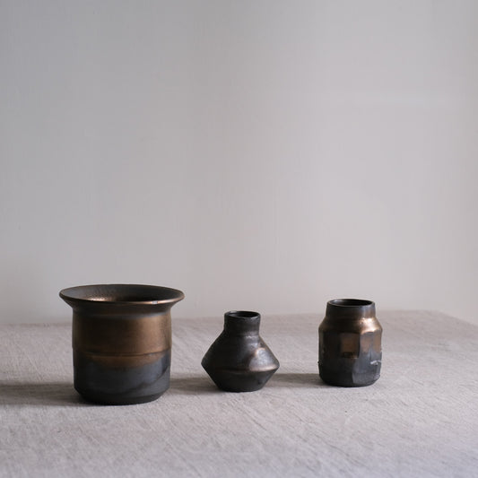 Golden Vase 3 - Ar16 - Po9