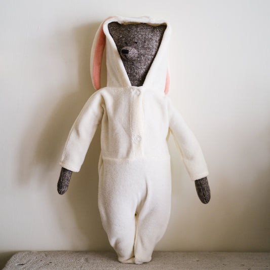 Dark With Onesies - Philomena Kloss